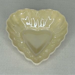 Belleek Eggshell China Ireland Heart Trinket Salt Cellar Dish 4.75”x4.50”